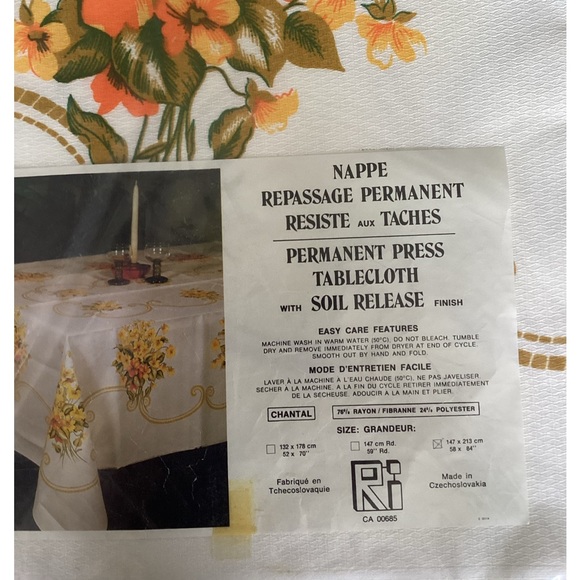 Vintage 70s Tablecloth 76% Rayon 24% Polyester - Picture 2 of 3